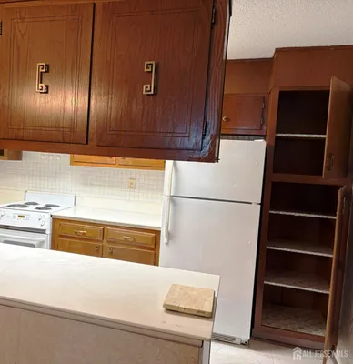 Property Slideshow image 2 of 13 | 278 crosse dr apt 1c, Monroe, NJ, 08831