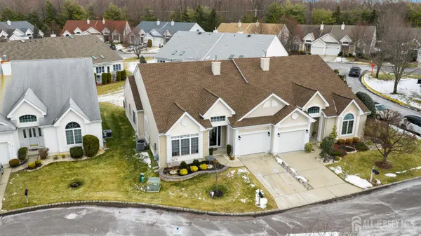 Property Slideshow image 3 of 36 | 4 wellington pl, Monroe, NJ, 08831