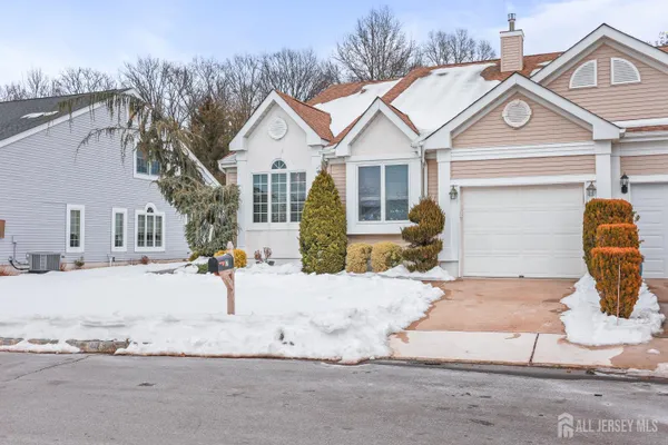 Property Slideshow image 2 of 35 | 17 kingston ct, Monroe, NJ, 08831