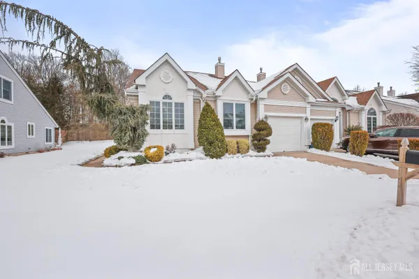 Property Slideshow image 3 of 35 | 17 kingston ct, Monroe, NJ, 08831