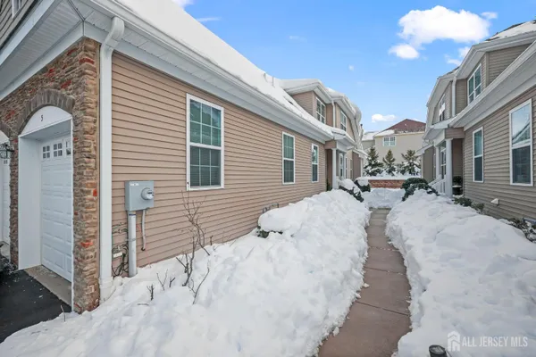 Property Slideshow image 3 of 51 | 5 traditions pl, Monroe, NJ, 08831