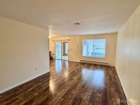 Property Slideshow image 2 of 12 | 468 evodia plz, Monroe, NJ, 08831