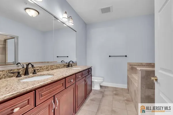 Property Slideshow image 3 of 9 | 1103 enclave cir 1103, Franklin, NJ, 08873