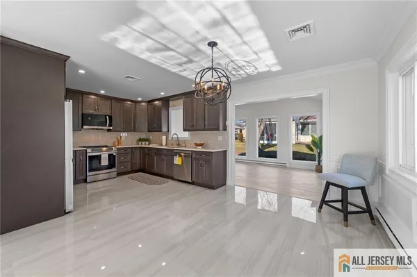 Property Slideshow image 2 of 31 | 398 fuchsia plz 398c, Monroe, NJ, 08831