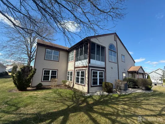 Property Slideshow image 3 of 26 | 8 ingram dr d, Monroe, NJ, 08831