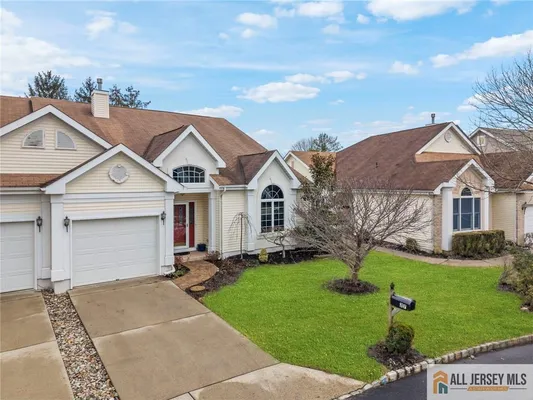 Property Slideshow image 3 of 53 | 27 chandler ct, Monroe, NJ, 08831