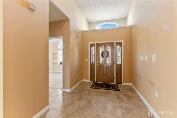 Property Slideshow image 3 of 32 | 48 stonewyck pl, Monroe, NJ, 08831