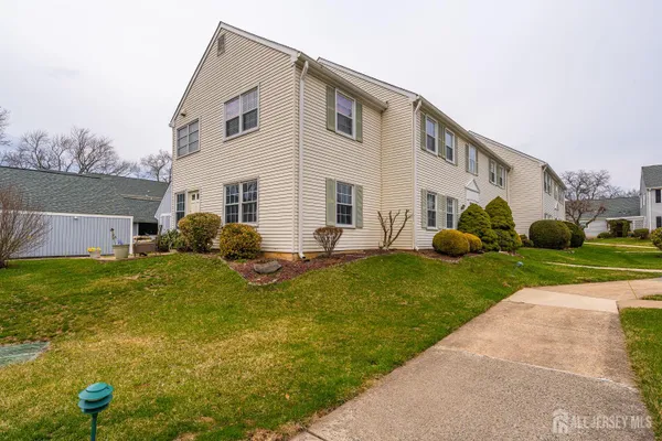 Property Slideshow image 2 of 21 | 217 mayflower way b, Jamesburg, NJ, 08831
