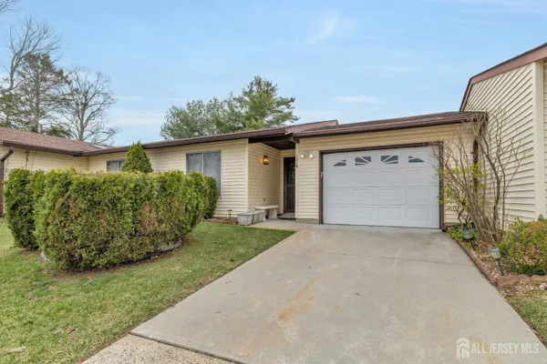 Property Slideshow image 2 of 31 | 120 ironwood plz b, Monroe, NJ, 08831