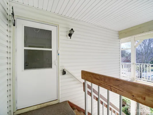 Property Slideshow image 2 of 25 | 153 wycoff way, East Brunswick, NJ, 08816