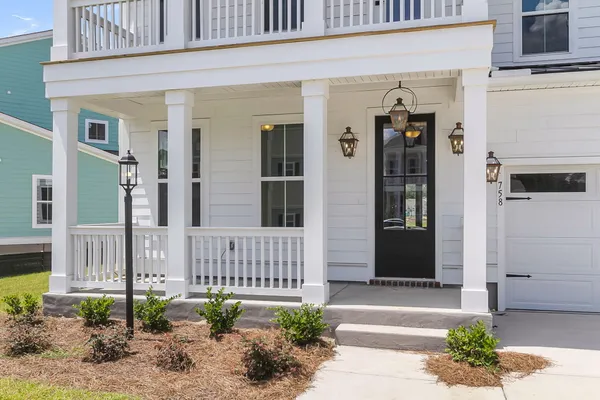 Property Slideshow image 3 of 80 | 758 maynard ln, Summerville, SC, 29486