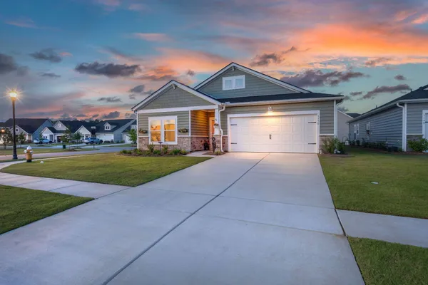 Property Slideshow image 3 of 60 | 1150 cooper point st, Summerville, SC, 29485