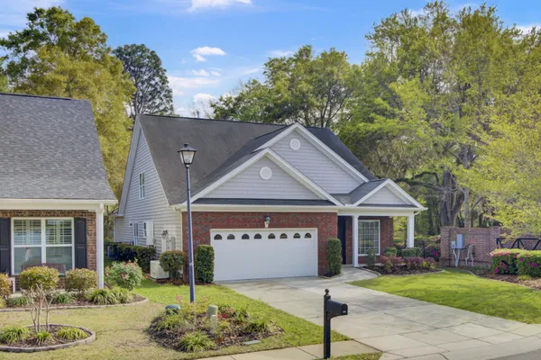 Property Slideshow image 2 of 41 | 102 brutus ln, Summerville, SC, 29485