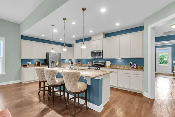 Property Slideshow image 3 of 72 | 1007 central ponds dr, Summerville, SC, 29483