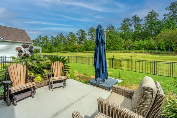 Property Slideshow image 3 of 64 | 220 tupelo lake dr, Summerville, SC, 29486