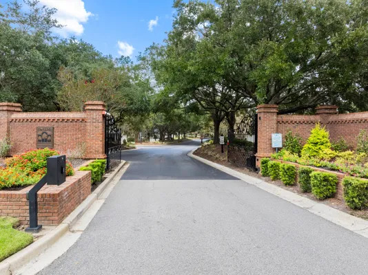 Property Slideshow image 3 of 24 | 9090 hadley ct, North Charleston, SC, 29406