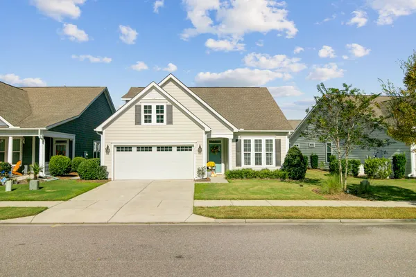 Property Slideshow image 2 of 57 | 3139 cross vine ln, Summerville, SC, 29483