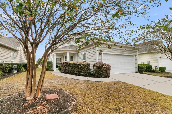 Property Slideshow image 3 of 62 | 206 sternside run ave, Summerville, SC, 29486