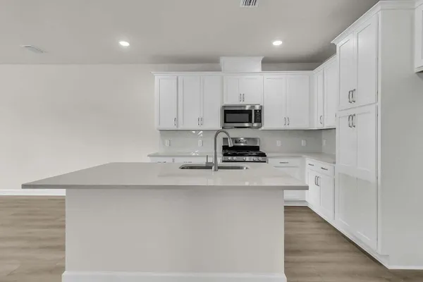 Property Slideshow image 3 of 15 | 926 dusk dr, Summerville, SC, 29486