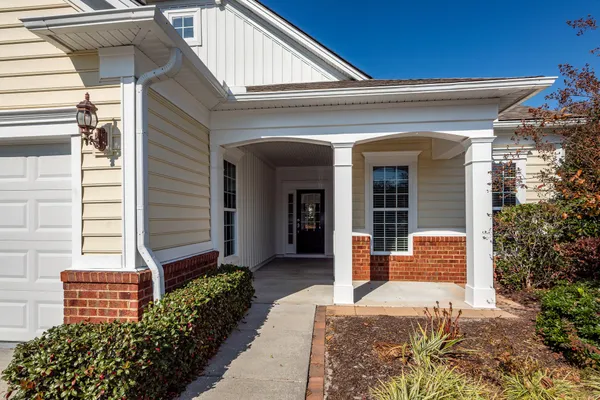 Property Slideshow image 3 of 62 | 318 oyster bay dr, Summerville, SC, 29486