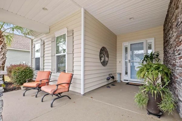 Property Slideshow image 3 of 59 | 574 tidewater chase ln, Summerville, SC, 29486