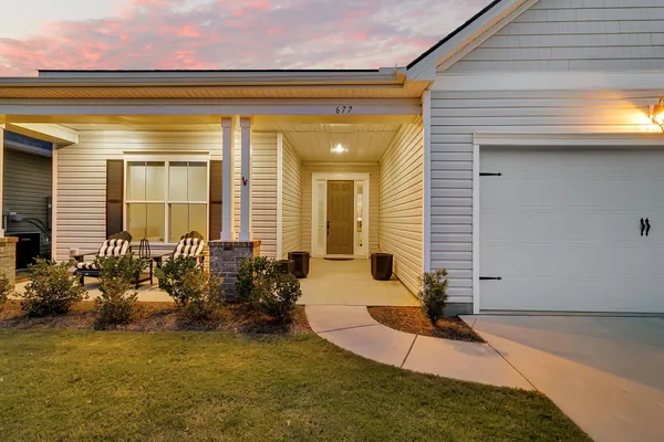 Property Slideshow image 3 of 92 | 677 marsh cove cir, Summerville, SC, 29486