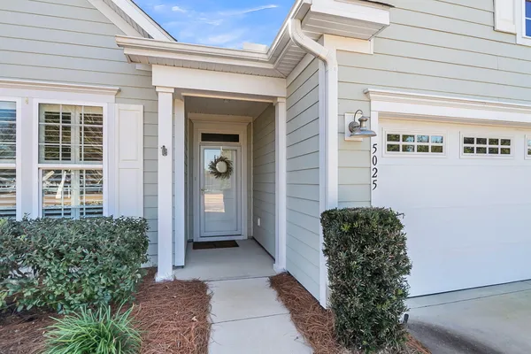 Property Slideshow image 2 of 61 | 5025 song sparrow way, Summerville, SC, 29483