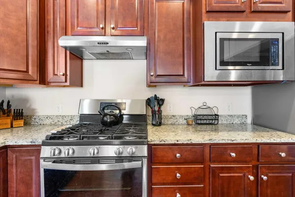 Property Slideshow image 3 of 37 | 557 sea foam st, Summerville, SC, 29486