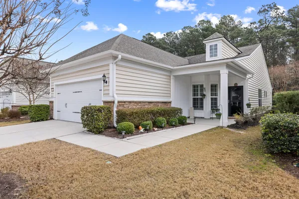 Property Slideshow image 3 of 69 | 547 sea foam st, Summerville, SC, 29486