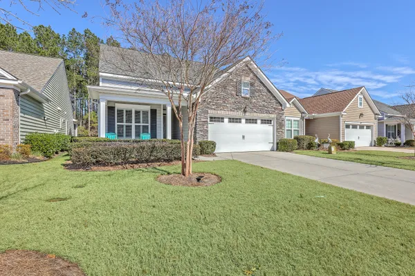 Property Slideshow image 3 of 52 | 114 harbor trace ln, Summerville, SC, 29486