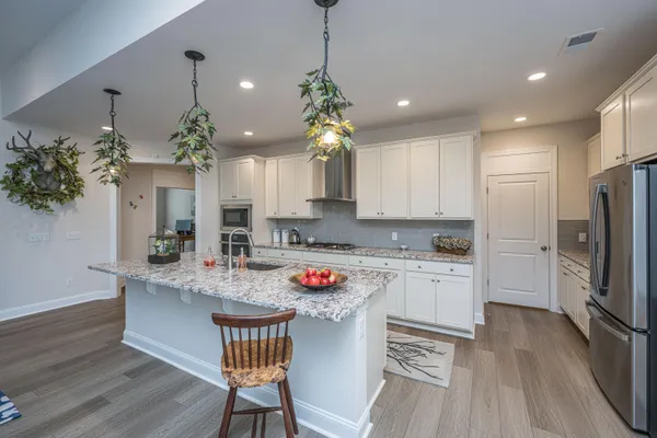 Property Slideshow image 3 of 101 | 3066 cross vine ln, Summerville, SC, 29483