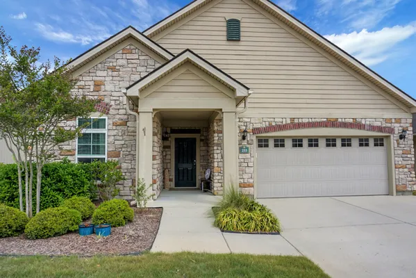 Property Slideshow image 2 of 49 | 255 village stone cir, Summerville, SC, 29486