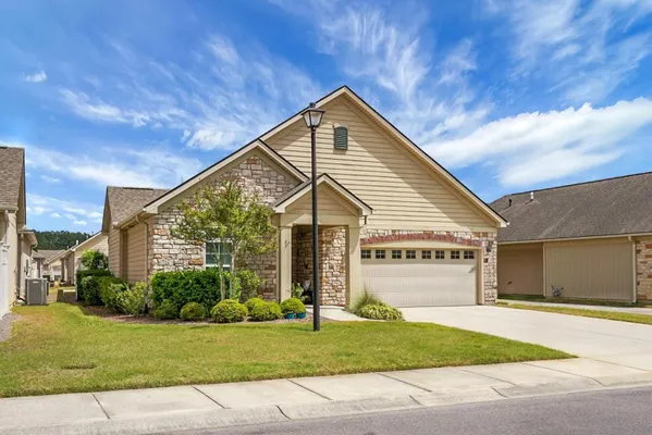 Property Slideshow image 3 of 49 | 255 village stone cir, Summerville, SC, 29486