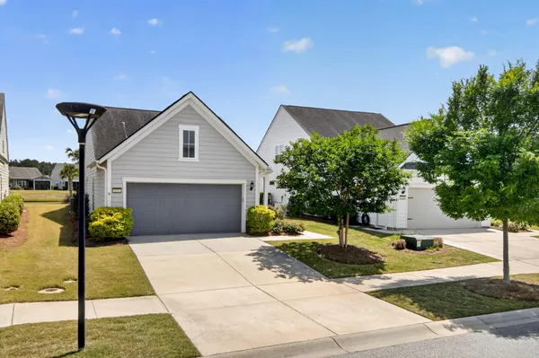Property Slideshow image 2 of 57 | 317 bloomington way, Summerville, SC, 29486