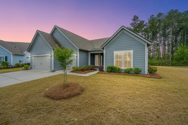 Property Slideshow image 3 of 48 | 410 elm cove way, Summerville, SC, 29486