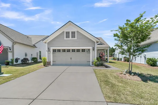 Property Slideshow image 2 of 57 | 613 daffodil ct, Summerville, SC, 29486