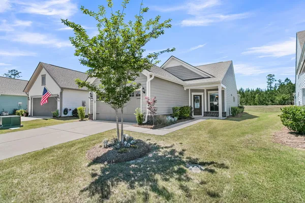 Property Slideshow image 3 of 57 | 613 daffodil ct, Summerville, SC, 29486