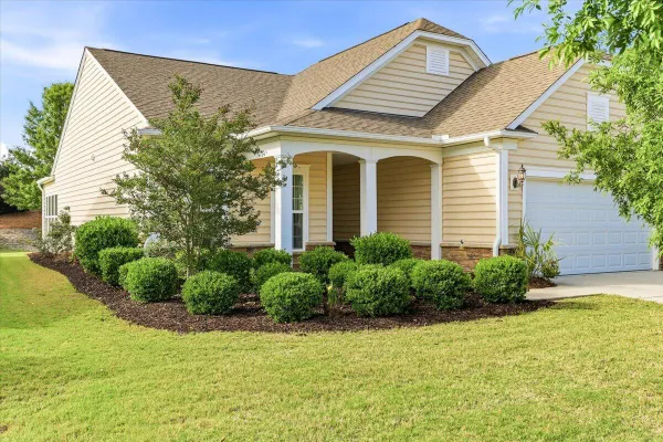 Property Slideshow image 2 of 43 | 470 eastern isle ave, Summerville, SC, 29486