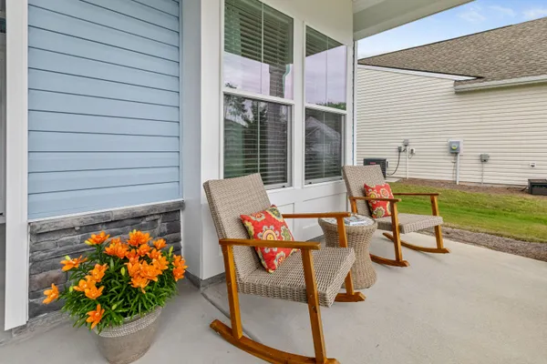 Property Slideshow image 3 of 48 | 318 tupelo lake dr, Summerville, SC, 29486
