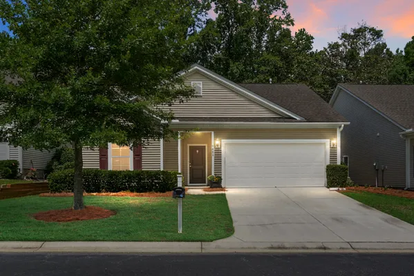 Property Slideshow image 3 of 44 | 2681 hanford mills ln, North Charleston, SC, 29406