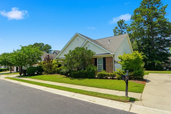 Property Slideshow image 3 of 55 | 135 brutus ln, Summerville, SC, 29485