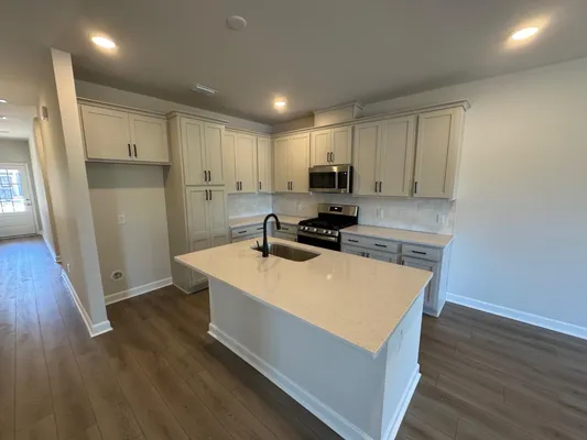 Property Slideshow image 2 of 26 | 1052 dusk dr, Summerville, SC, 29486