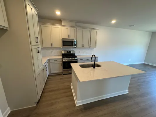 Property Slideshow image 3 of 26 | 1052 dusk dr, Summerville, SC, 29486