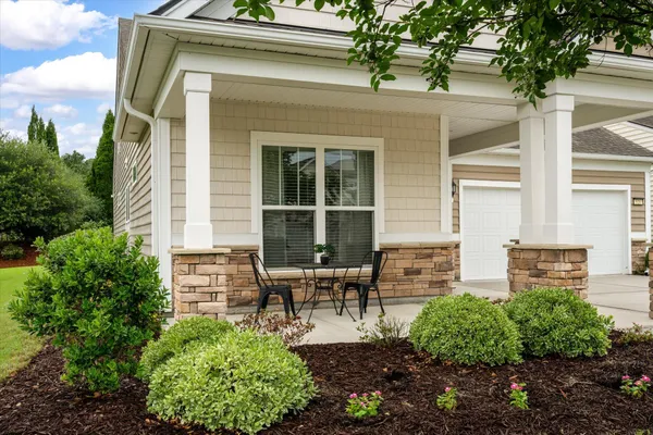 Property Slideshow image 2 of 50 | 521 tranquil waters way, Summerville, SC, 29486