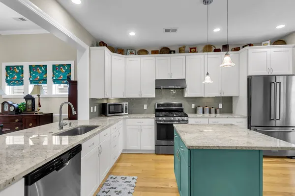 Property Slideshow image 3 of 55 | 4020 wood violet ln, Summerville, SC, 29483