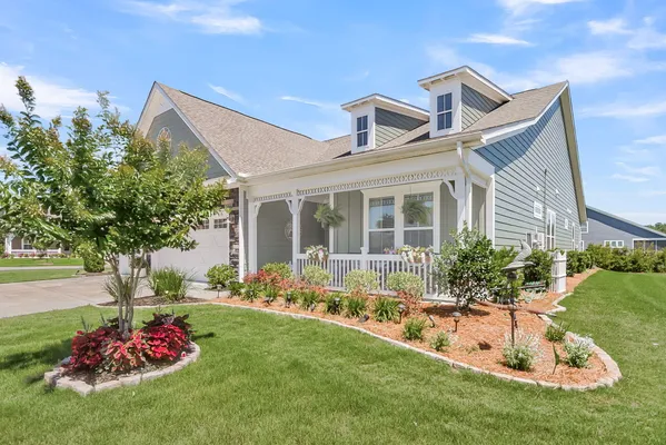 Property Slideshow image 2 of 73 | 201 river martin ct, Summerville, SC, 29483