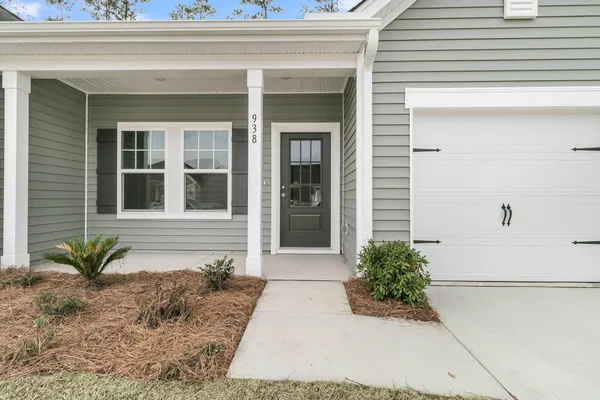Property Slideshow image 2 of 39 | 1066 dusk dr, Summerville, SC, 29486