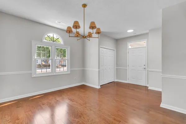 Property Slideshow image 3 of 32 | 2455 deer ridge ln c, North Charleston, SC, 29406