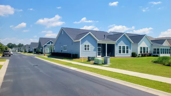 Property Slideshow image 3 of 39 | 3501 artful loop 16, Mount Pleasant, SC, 29466