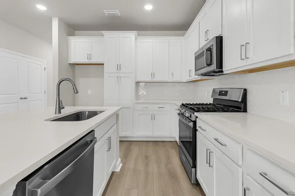 Property Slideshow image 3 of 36 | 1047 dusk drive dr, Summerville, SC, 29486